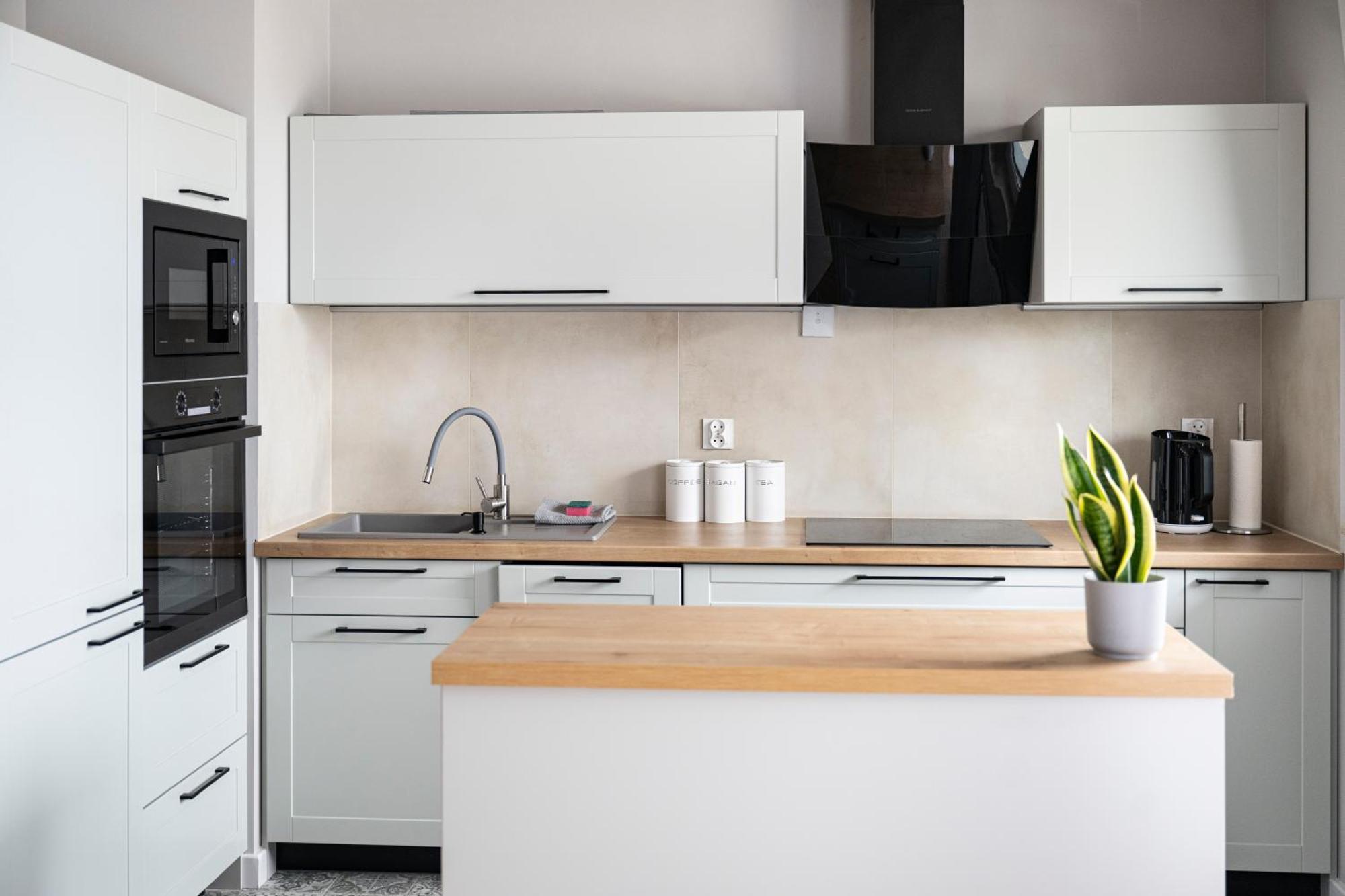Apartamenty Deluxe กดัญสก์ ภายนอก รูปภาพ