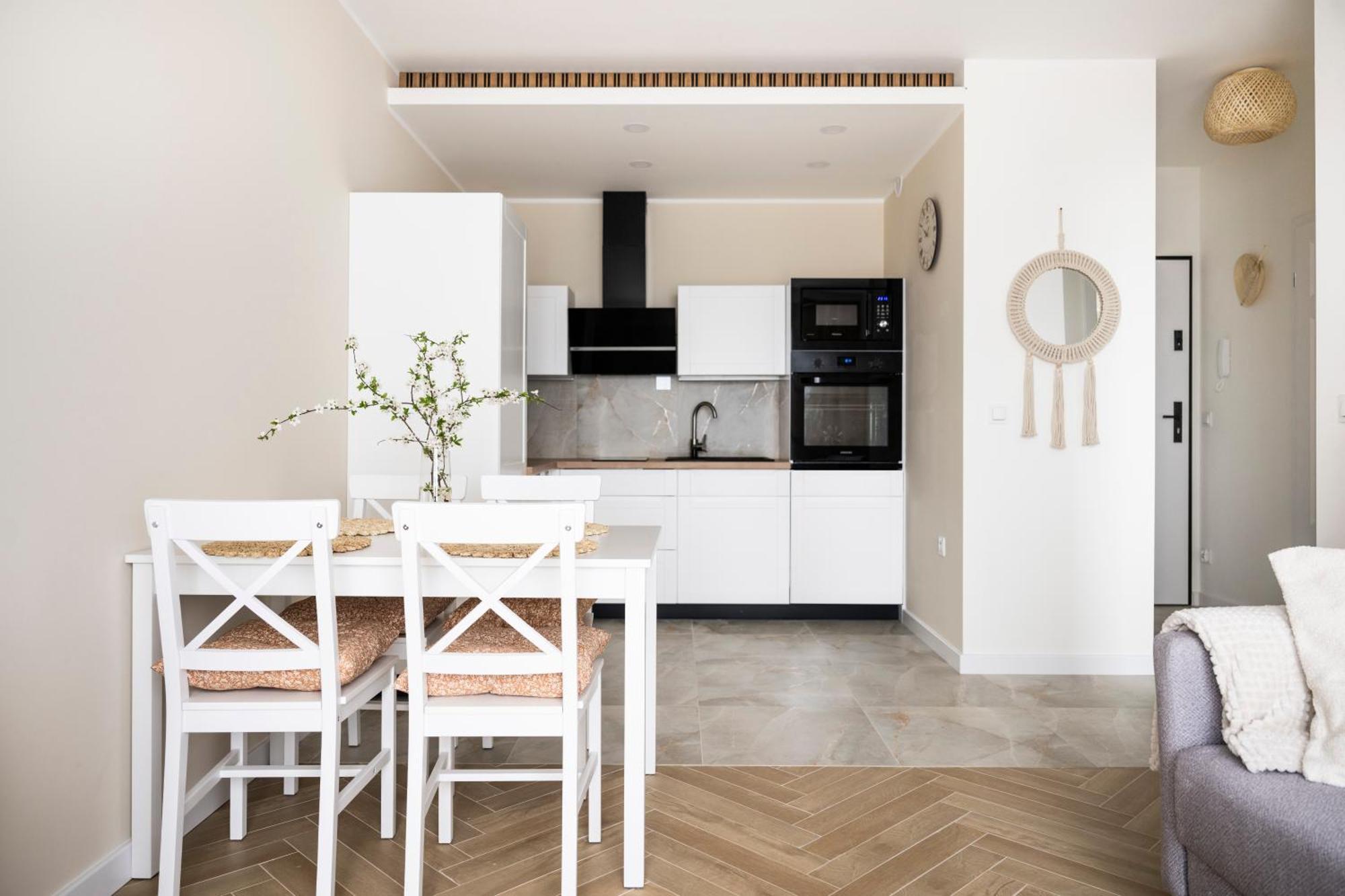 Apartamenty Deluxe กดัญสก์ ภายนอก รูปภาพ