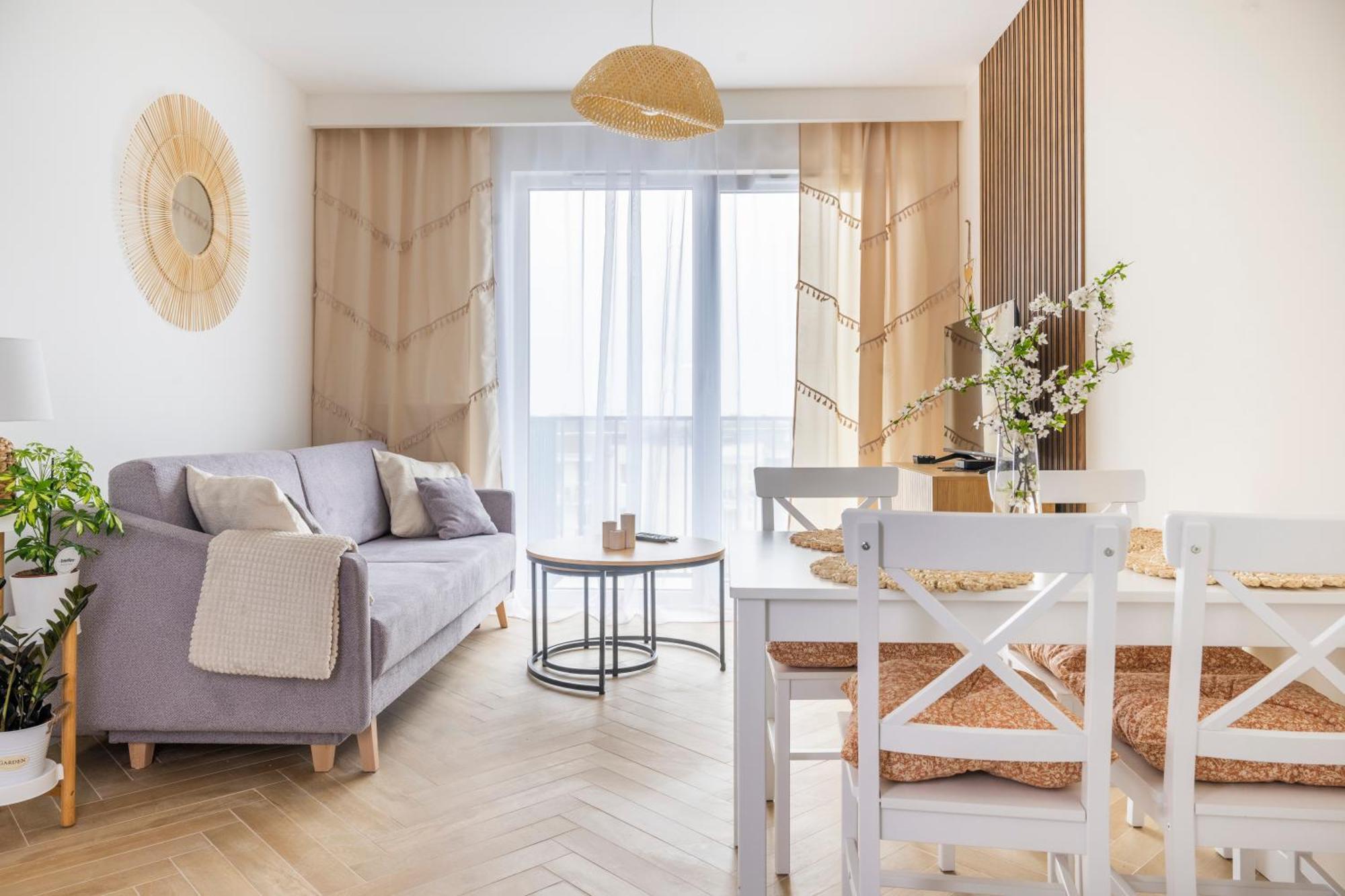 Apartamenty Deluxe กดัญสก์ ภายนอก รูปภาพ