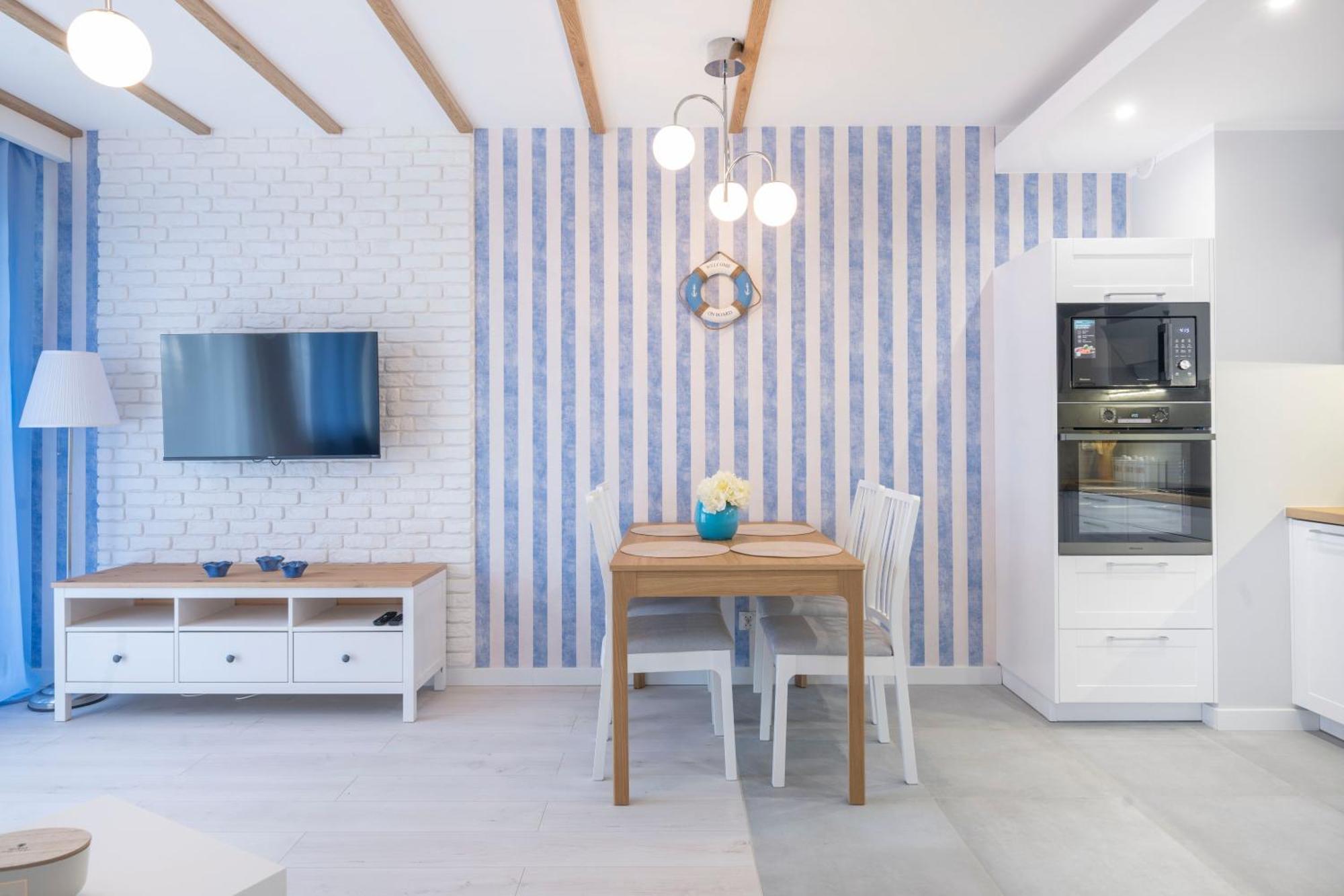 Apartamenty Deluxe กดัญสก์ ภายนอก รูปภาพ